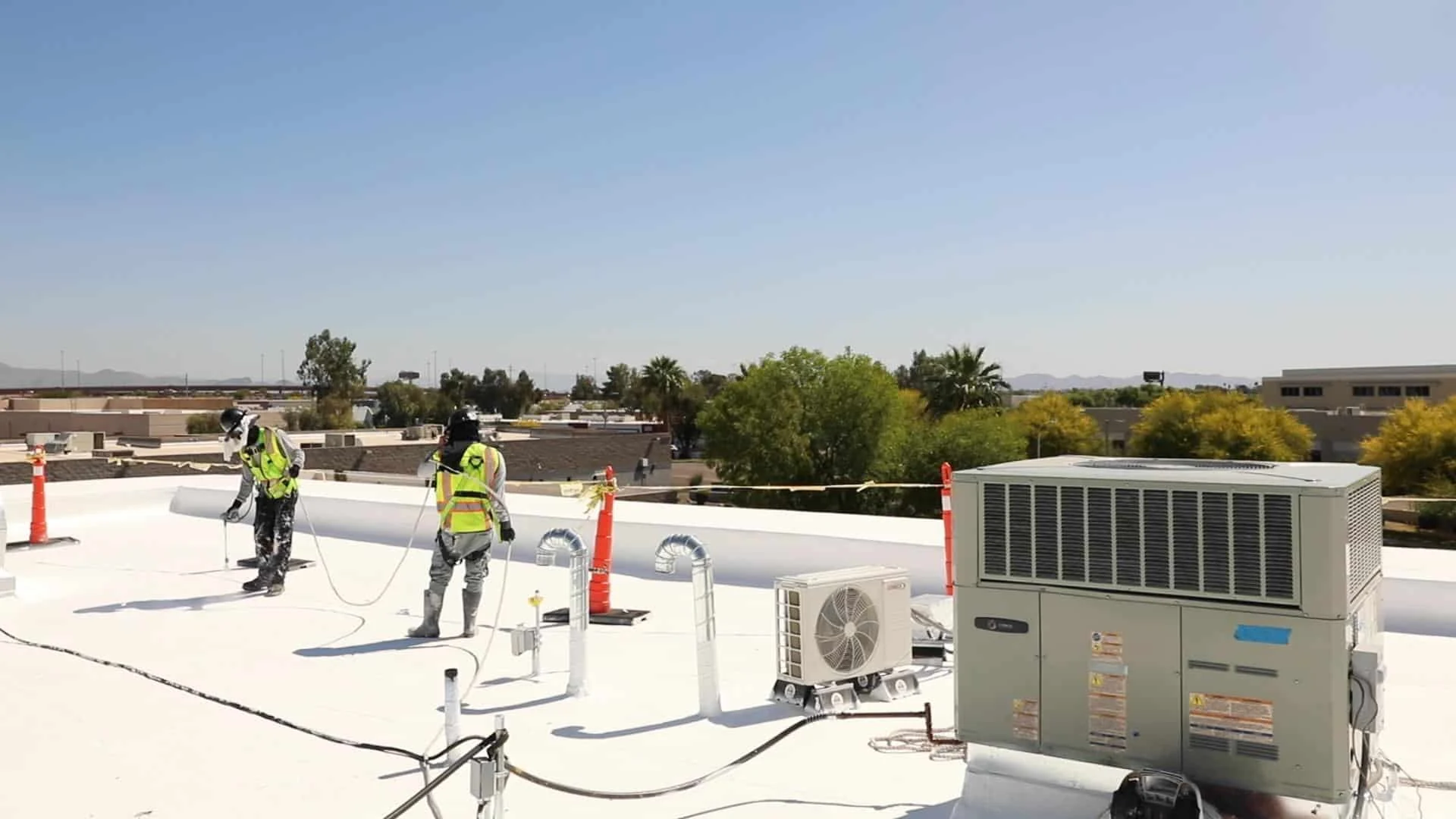 Silicone Roof Coatings in Youngstown, OH Silicone Roof Coatings in Youngstown, OH